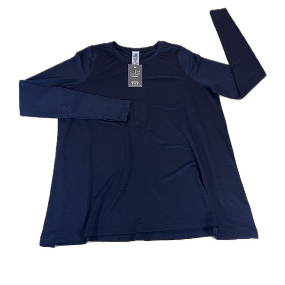Mono B Tops - Black Long sleeve Yoga Top Mono b Open Back Oversized Small, Fits Like XL NWT